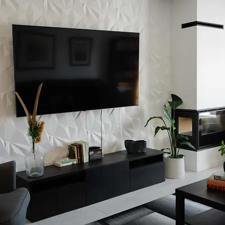 Elegant 3-bed Family House With Large Pool Area * Praia da Lourinhã