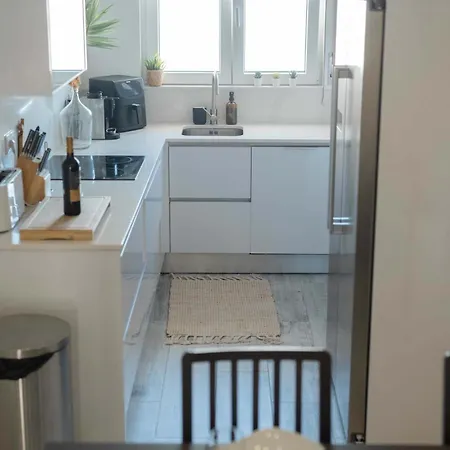 Elegant 3-bed Family House With Large Pool Area Praia da Lourinhã