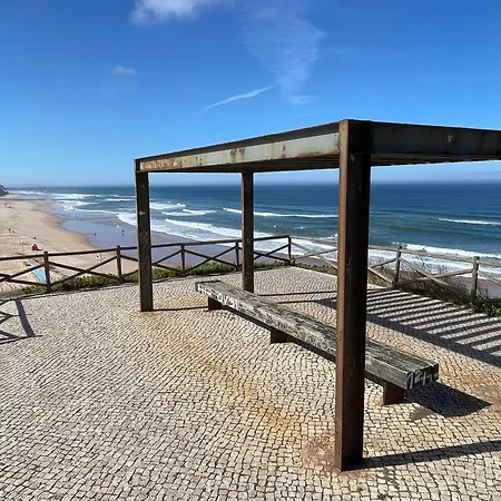 아파트 Elegant 3-bed Family House With Large Pool Area