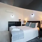 Apartment Elegant 3-bed Family House With Large Pool Area Praia da Lourinha