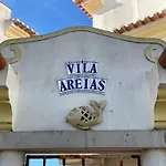 Elegant 3-bed Family House With Large Pool Area Apartment *